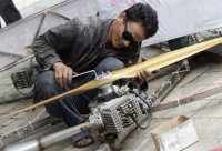 a_homemade_flying_machine_made_by_a_chinese_farmer_640_08.jpg